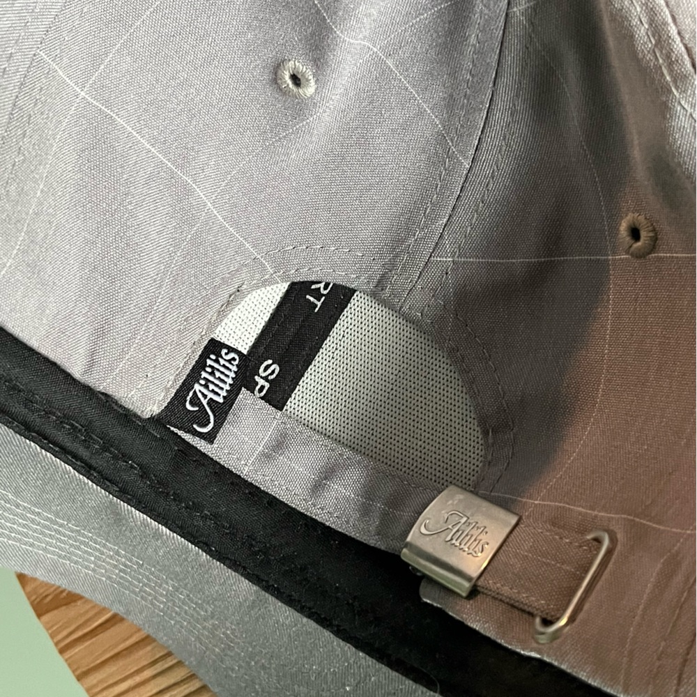Adjustable hat. Great pattern. - Picture 2 of 3